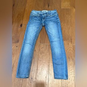 Women’s BKE Skinny Jeans, low rise, great jeans!